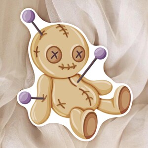 Sticker Poupée Vaudou Kawaii – Autocollant Sorcellerie Magie Noire | Grimoire, Witchy Cute – Parfait pour Journal, Planner et Scrapbooking