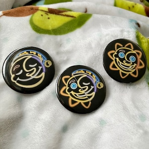 Sun,moon buttons