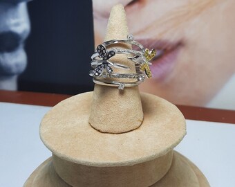 Jewelry Silver Ring High-End, Finishing Diamond-like with Velvet, Yellow and White Zirconium Stones