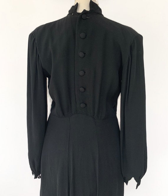 Vintage 1940s smock details black dress - image 9