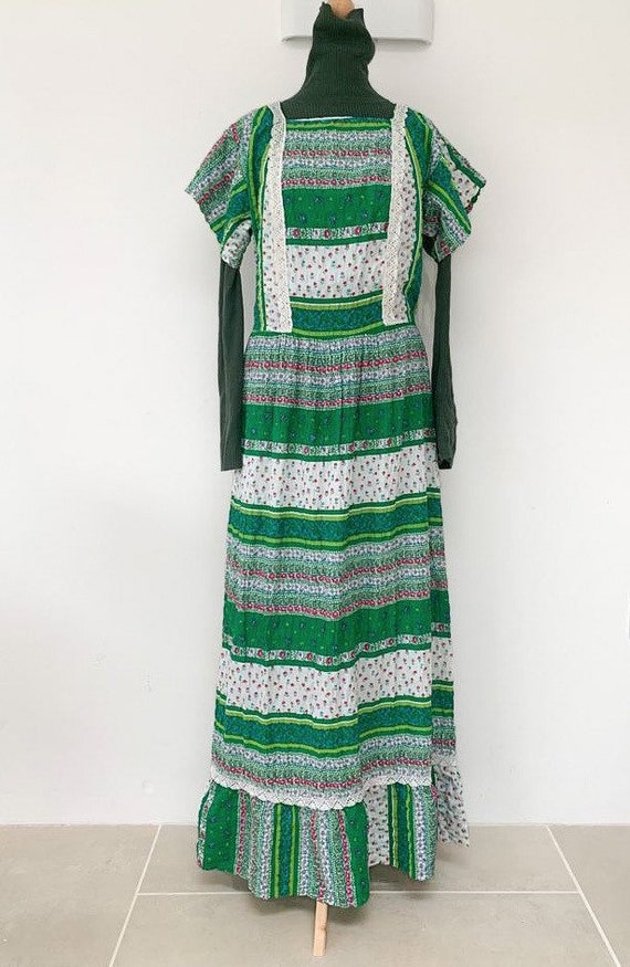 Vintage printed cotton 70’s prairie dress