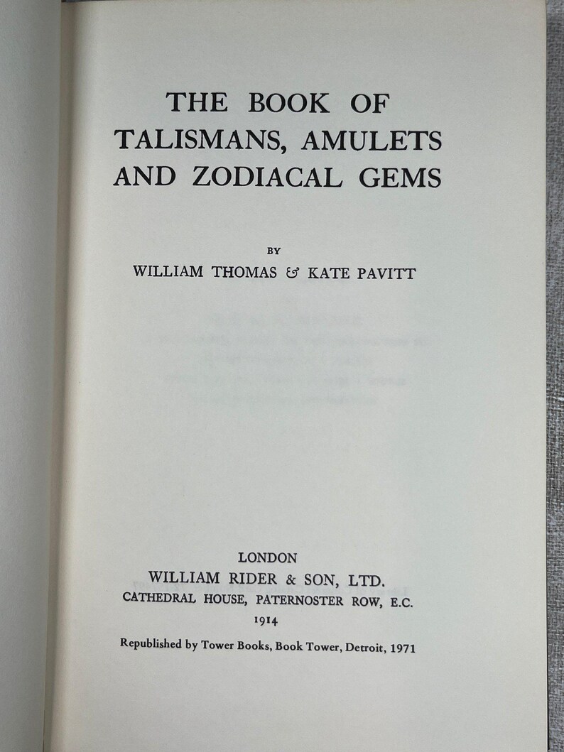 1972, O Livro dos Talismãs, Amuletos e Gemas Zodiacais por William Thomas Pavitt imagem 3