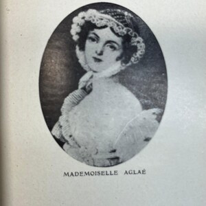 Illustration of Mémoires De Mademoiselle Aglaé