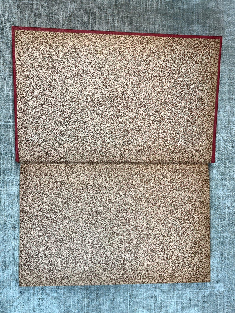 End papers of Mémoires De Mademoiselle Aglaé