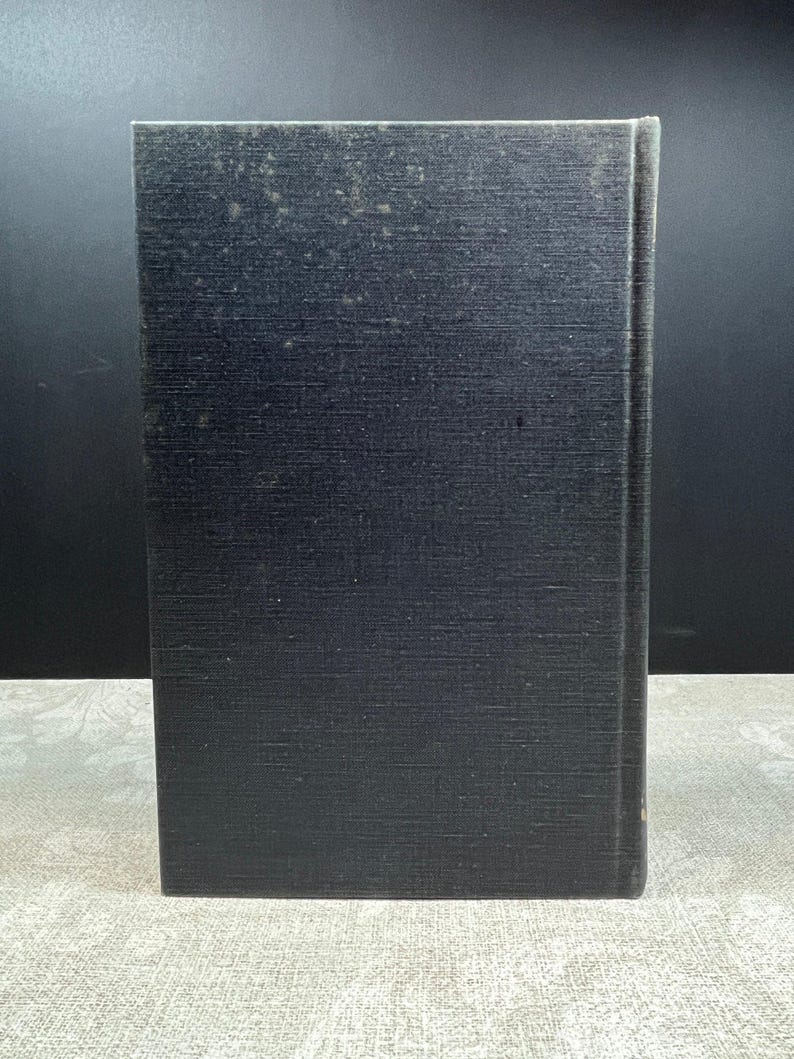 1972, O Livro dos Talismãs, Amuletos e Gemas Zodiacais por William Thomas Pavitt imagem 5