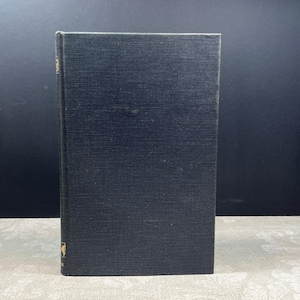 1972, O Livro dos Talismãs, Amuletos e Gemas Zodiacais por William Thomas Pavitt imagem 1