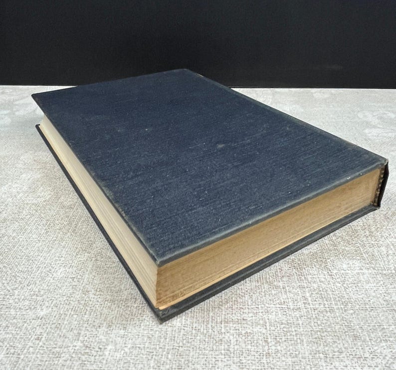 1972, O Livro dos Talismãs, Amuletos e Gemas Zodiacais por William Thomas Pavitt imagem 4