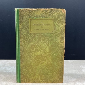 Opowieść wigilijna, w prozie będąca opowieścią o duchach na Boże Narodzenie autorstwa Charlesa Dickensa, ilustrowana przez J.M. Dent & Sons Ltd