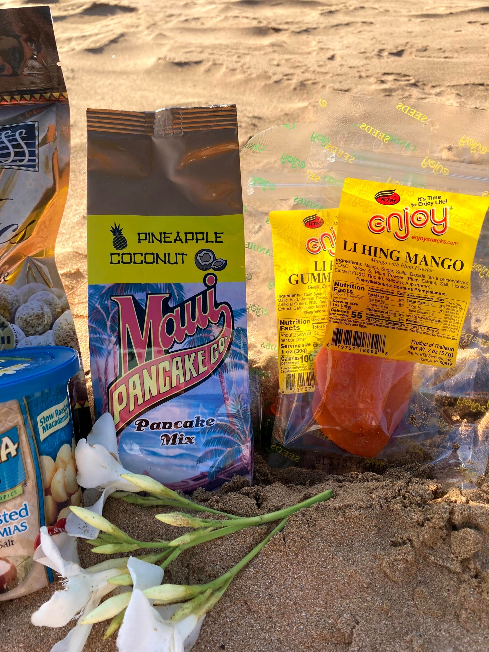 Hawaii Snack Box Care Package Hawaii in a Box Hawaii Gift Etsy