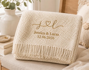 Coperta in maglia personalizzata con ricamo, coperte e plaid per matrimoni, regalo per la data di matrimonio di Mr e Mrs, regalo per l'anniversario di matrimonio, regalo per l'inaugurazione della casa