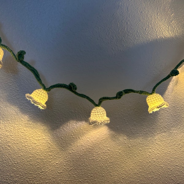 Guirlande muguet/lily of the valley lumineuse au crochet