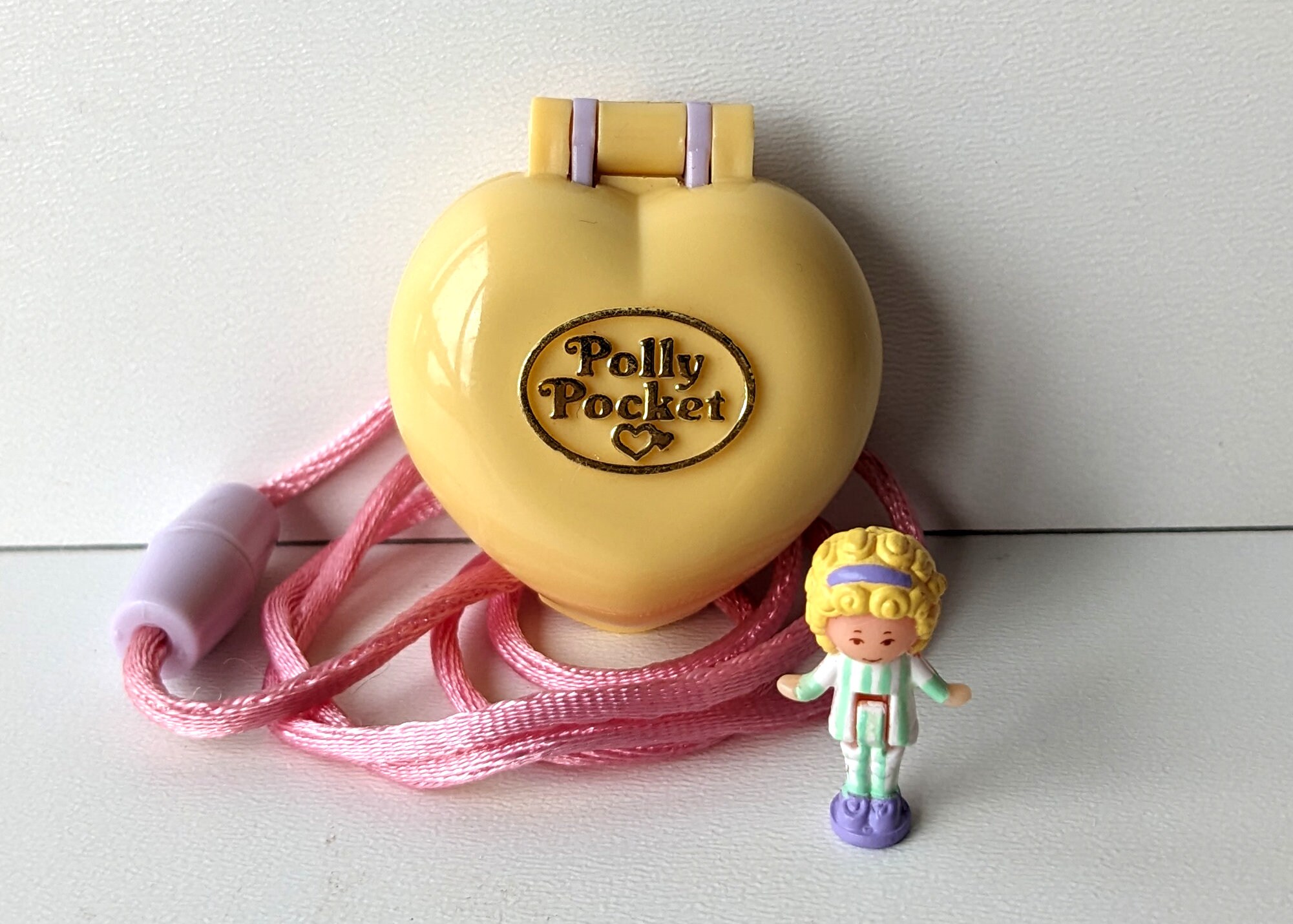 Polly Pocket: Polly's Beautiful Bedroom