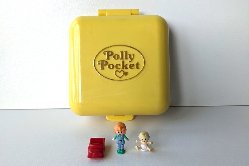 Vintage Polly Pocket: Midges Play School / Midges Nursery School Playset Yellow case version. Bluebird Toys 1989 complete image 2