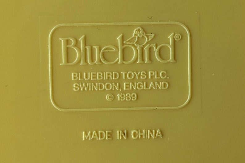 Vintage Polly Pocket: Midges Play School / Midges Nursery School Playset Yellow case version. Bluebird Toys 1989 complete image 10