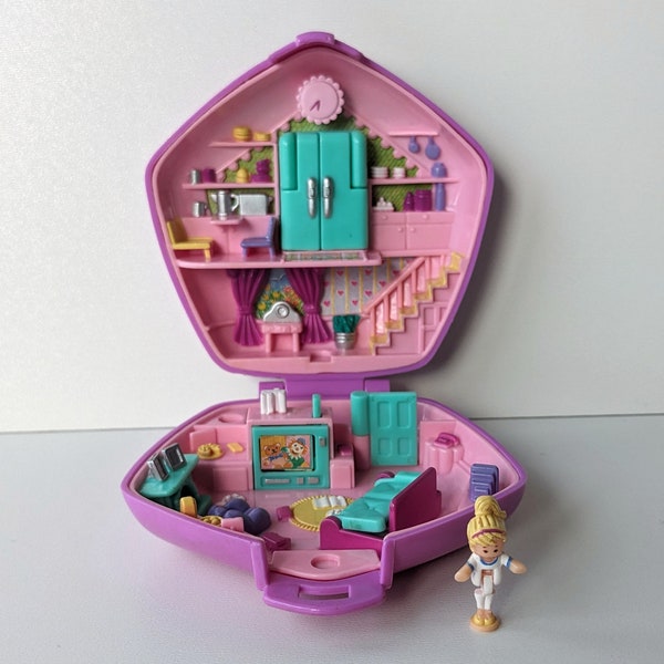 Vintage Polly Pocket: Pyjama-Party-Spaß – Polly’s Video Party – Bluebird Toys 1994