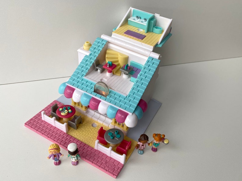 Vintage Polly Pocket: Pizzeria Pollyville Bluebird Toys 1993 complete image 6