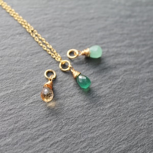 QiSpirit® Dainty Gold Necklace, 3D Water Drop Pendant, Citrine, Aventurine, Green Agate, Water Drop, Teardrop Unique Natural Stone Love