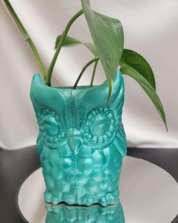 Handmade Cement Planter (Owl)– Modern Concrete Pot for House Plants, Succulents, Cactus, Indoor & Outdoor Décor