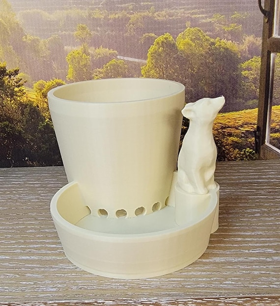 Self Watering  Bear Planter – Pet Lover Gift, House Plant, Succulent & Cactus Planter