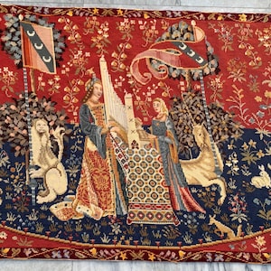 2x3 French Tapestry, Vintage Lady with Unicorn Tapestry, Stunning Tapestry, Home Decor Tapestry/Wall Hanging, 105 x 71 cm FREE SHIPPING