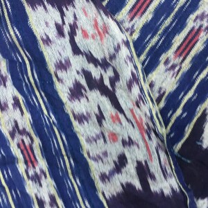 Tissu vintage tissé à la main indonésien Ikat West Samba Ikat Tissu vintage tissé à la main indonésien Ikat West Samba Ikat