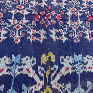 Tissu Vintage Ikat Indonésien – West Samba – Fait Main – 6 X 9 Pieds – Livraison Gratuite