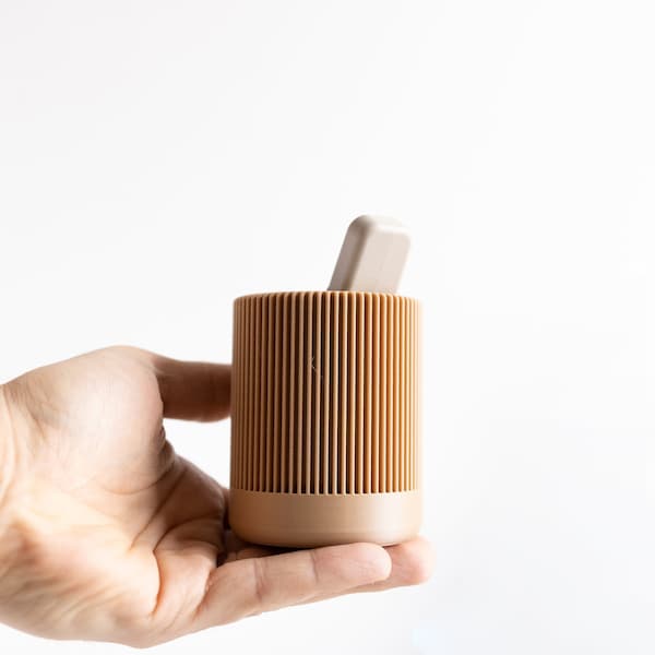 OBILIE | Brush pot | Design and geometric office organizer, printed in Wood | Minimalist and uncluttered style| Original gift