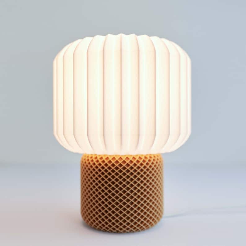 KURA Lampe à poser minimaliste et unique lampe de table moderne lampe de chevet originale Lampe de bureau design Abat-jour origami image 2