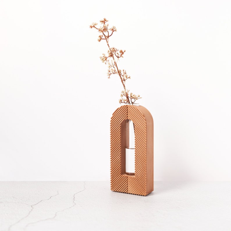 Vase en bois