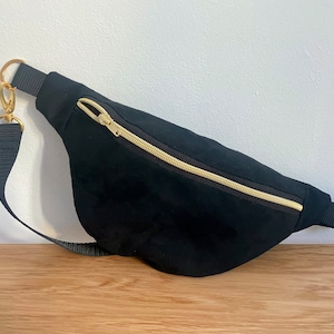 Bauchtasche schwarz Kunstleder mit silbernem oder goldenem Zubehör, Weihnachtsgeschenk Freundin Mama