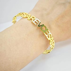 Benutzerdefinierte Name Armband, 18k Gold Name Armband, Name Manschette Armreif, personalisierter Schmuck, benutzerdefinierte Typenschild, Weihnachtsarmband, Weihnachtsgeschenk für Kinder