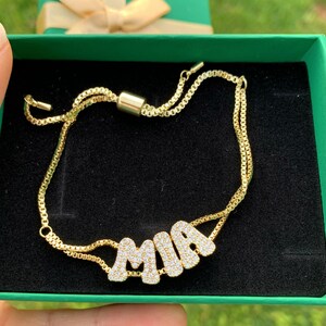 Pulsera personalizada con letra de burbuja 3D: acero inoxidable, chapada en oro/oro rosa