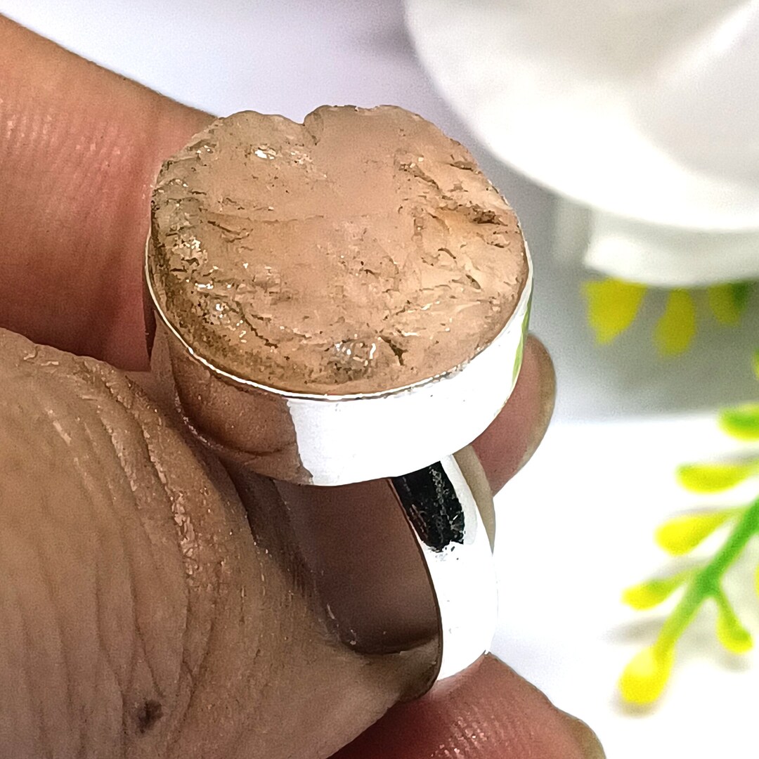 ローズクオーツ　ハンドメイド　シルバーリング ローズクォーツ・大粒・天然石・シンプル・シルバーリング