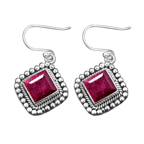 Red beryl best sale earrings