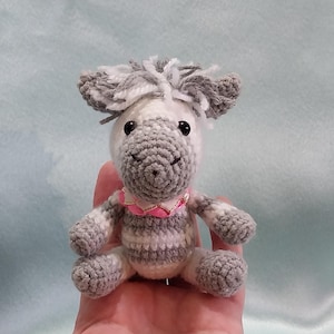 Zebra, Zebra keychain, Zebra interior decoration, Zebra knitted stuffed figure, interior figure, crochet zebra, safari animals
