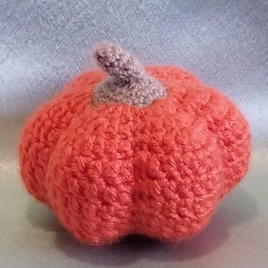 Pumpkin, Halloween Pumpkin interior figure, handmade interior figure, Halloween decor, knitted Pumpkin, Halloween party decoration