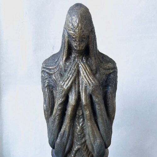 Hastur relic,  The king in yellow , lovecraftian