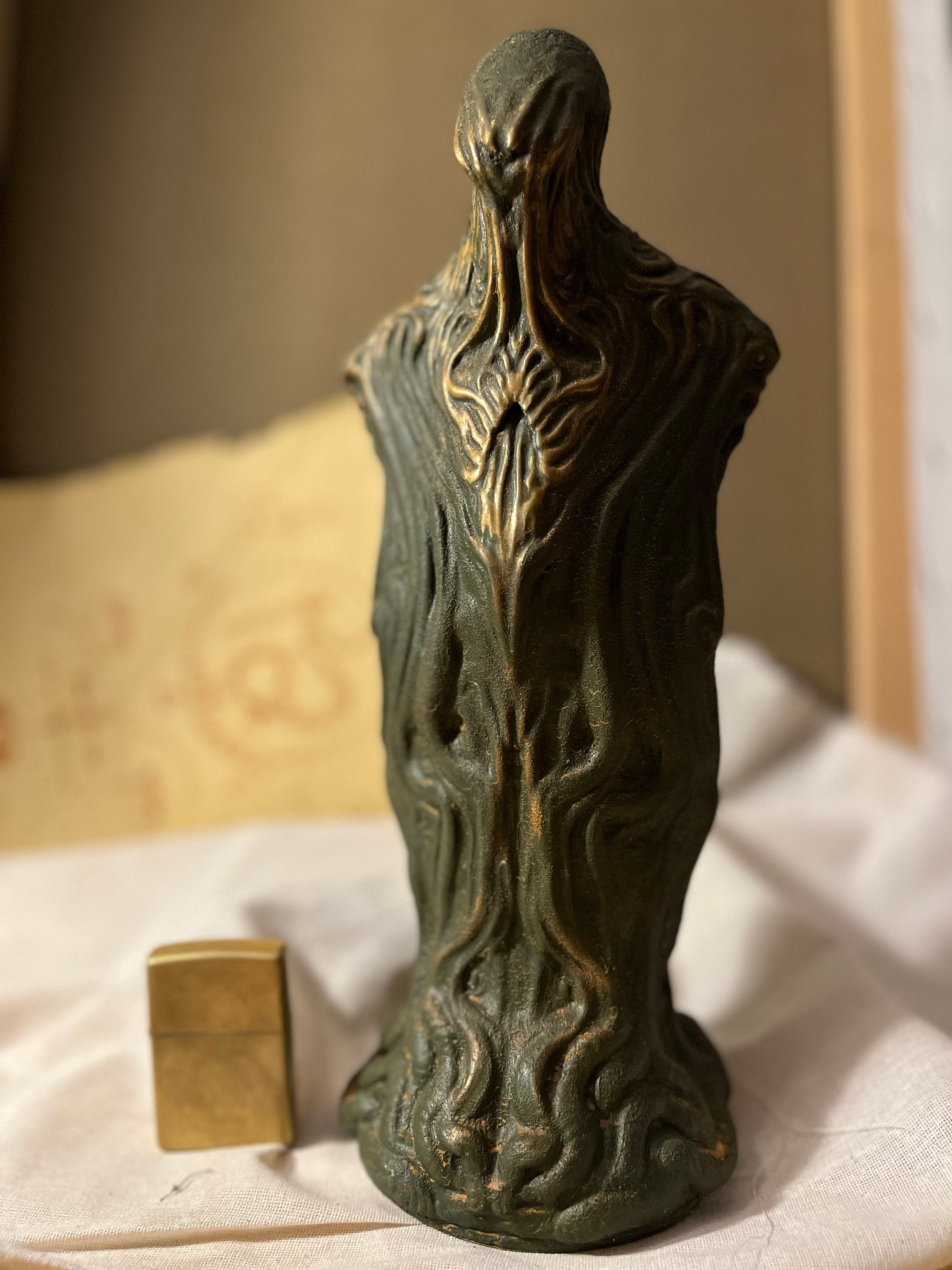 手作りのクトゥルフ像：ダークファンタジーゴシック装飾 - Etsy 日本