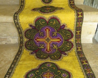 Französischer antiker Alter / Antependium-Frontalbezug / religiöse kirchliche liturgische Abdeckung / Nadelspitze / 1880er Jahre / 3 Meter lang.