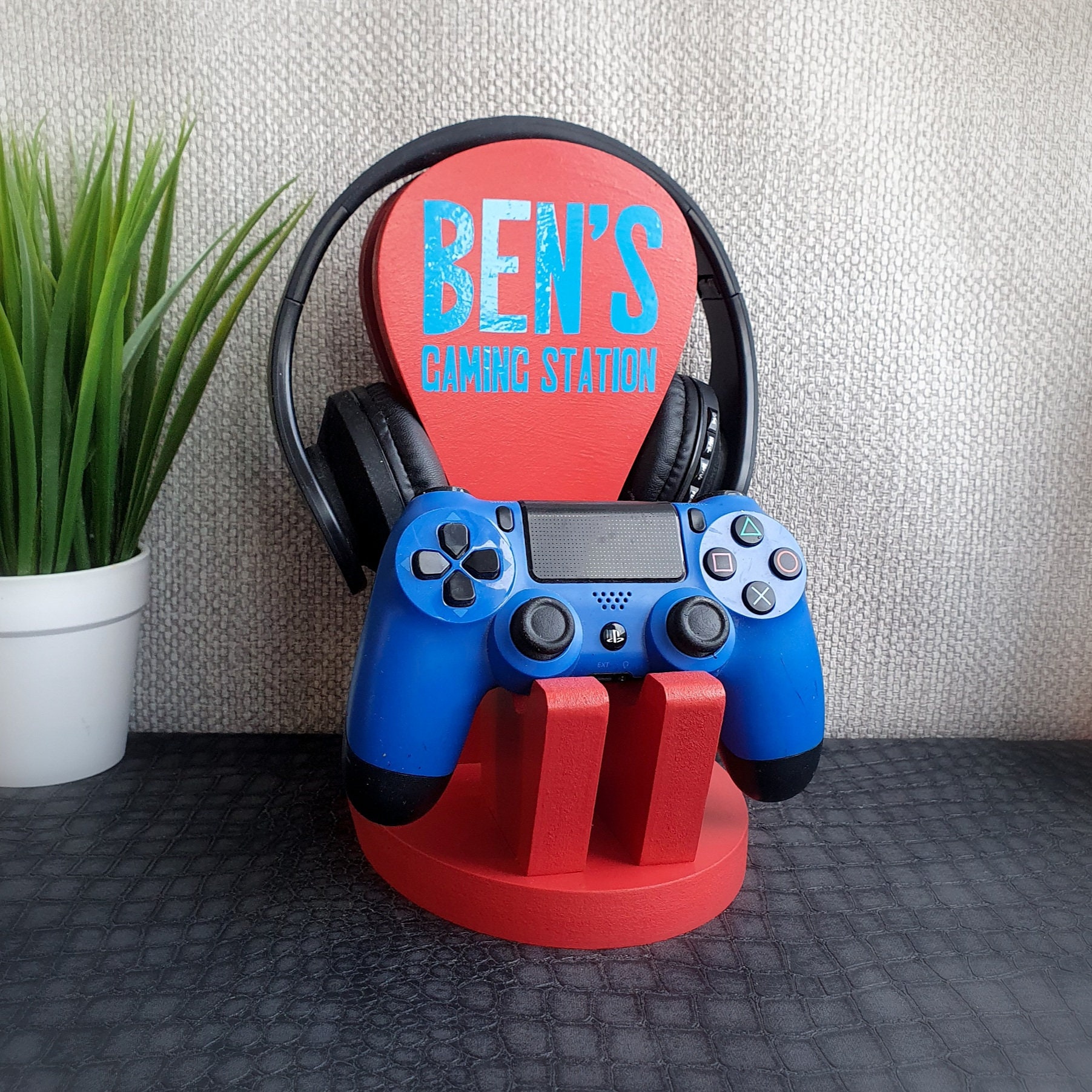  Gamer Gifts Funny Teenage Boy Gaming Room Decor for Boyfriend  16th 18th Birthday Gifts for Boys Game Lovers under 10 15 Dollars Fortnite  Bedroom Accessories for Men Son Dad Christmas Gifts 