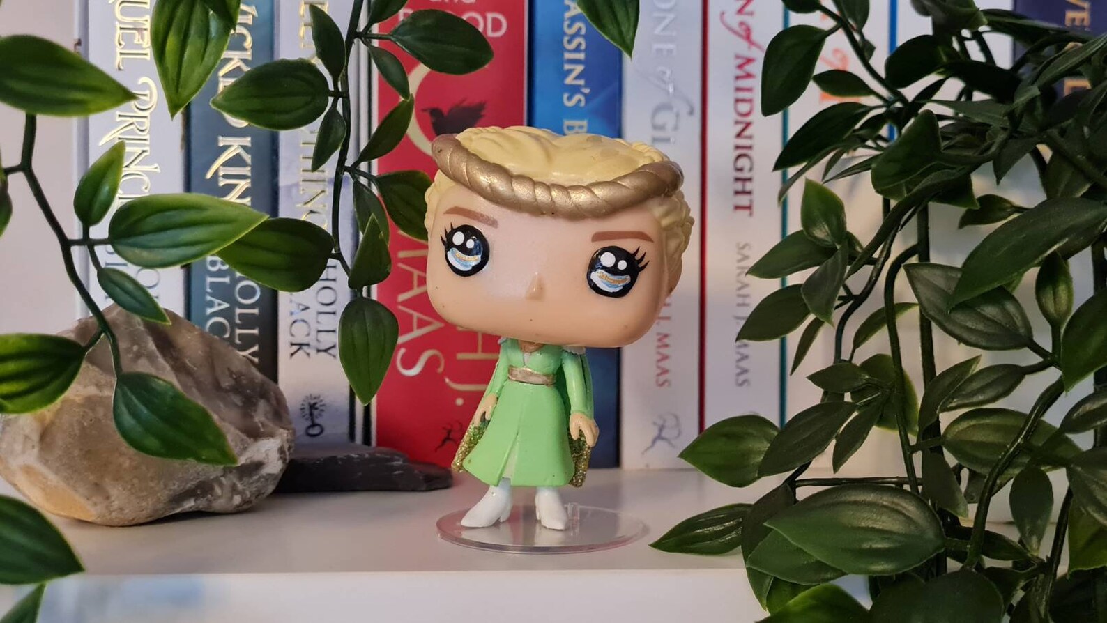 Custom Funko Pop Throne of Glass Inspired Queen Aelin - Etsy