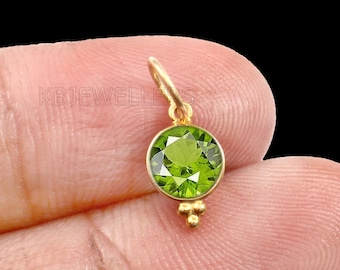 Solid 18k Gold Charm Pendant, Natural Peridot Gold Charm Pendant, Handmade Charm Pendant, Tiny Gemstone Charm Pendant, Dainty Charm Pendant