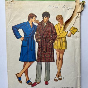 Simplicity Sewing Pattern 9637 Mens Robe in Two Lengths Size X-Large (46-48)