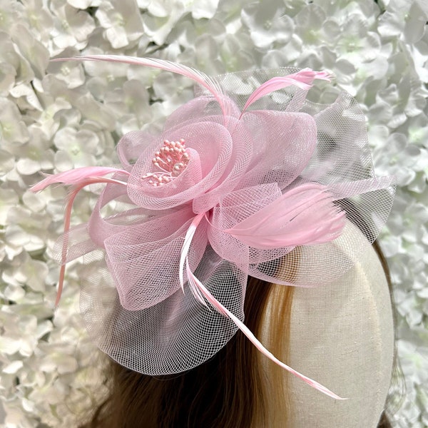 Light Pink Fascinator, wedding hair accessories, feather Fascinator, birdcage, Classic, Clip on, flower headpiece, Baby pink headband,