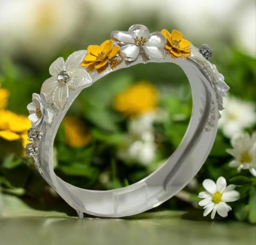 Silver and Yellow Embellished Hairband Amazon.com : Cutewing Gold Sparkle Headband for Women  main image 4