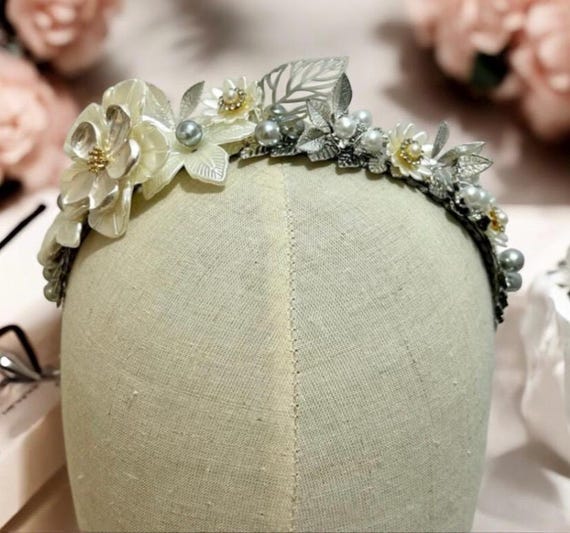Silver Pearl Beaded Headband: Floral Wedding, Races, Sweet  display picture 3