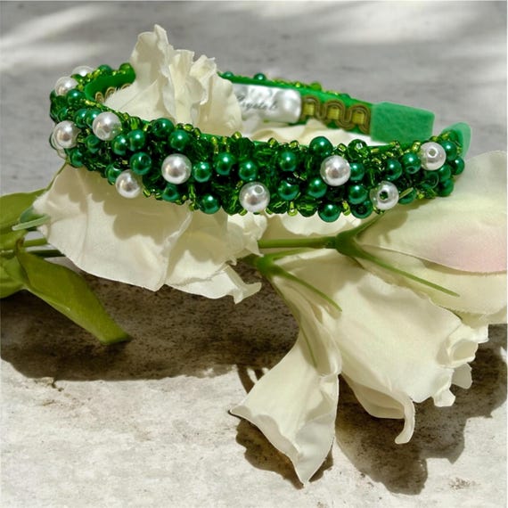 New ✨ Luxe Emerald Green Faux Pearl Beaded Boutique Statement Headband Emerald Headband Bridal Headpiece Green Tiara Beaded  main image 3