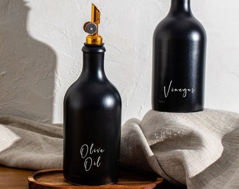 XEINA Oil & Vinegar Matte Black Stoneware Bottle Pourer | Size 500ml | Silver, Bronze Gold Pourer| FREE Decal label | Oil/Vinegar Dispenser