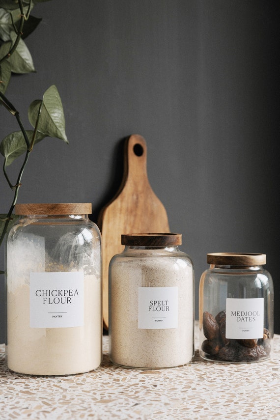 HIMAYA Glass Spice Jars With Natural Acacia Wood Lids Size 
