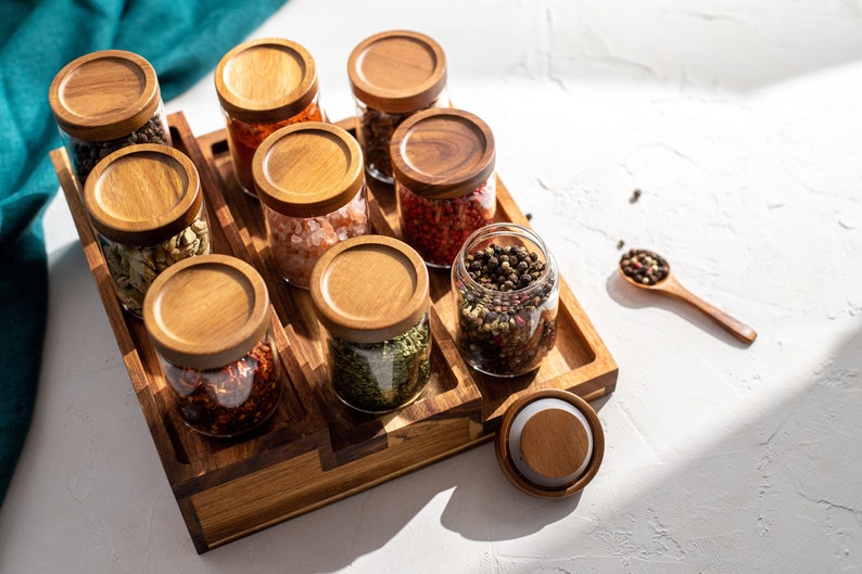 HIMAYA Glass Spice Jars with Natural Acacia Wood Lids Size 160ml & 300ml FREE Custom Black labels Organise Pantry zdjęcie 4
